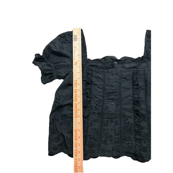 New ANTHROPOLOGIE Puff Sleeve Eyelet Button UP Top Black Size XS Petite - Picture 4 of 8